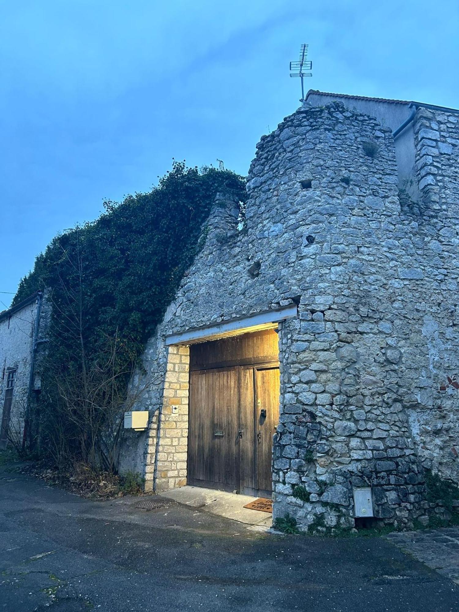 Muraille Du Chateau Avec Jacuzzi Nemours Kültér fotó